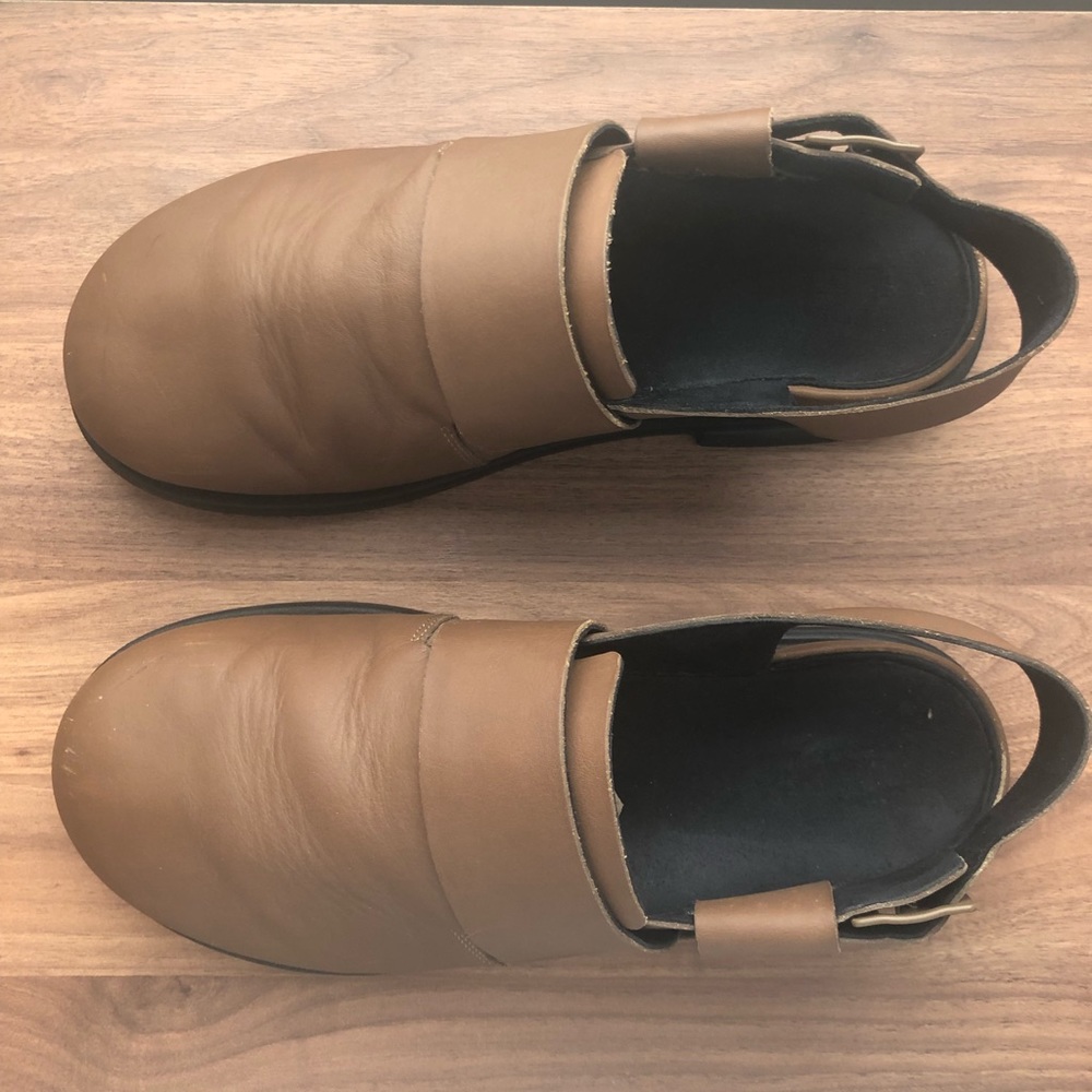 Camper Lab Unisex Slip On Sandals with Strap